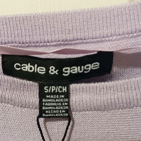 CABLE AND GAUGE LAVENDER PURPLE KEYHOLE SLEEVES GOLD BUTTONS TOP SIZE SMALL - Picture 12 of 15